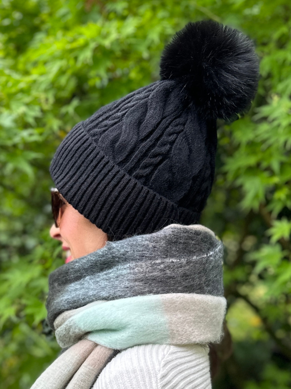 Freya Cable Knit Pom Pom Hat in Classic Black