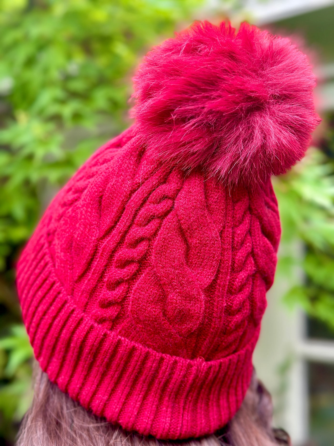 Freya Cable Knit Pom Pom Hat in Cherry Red