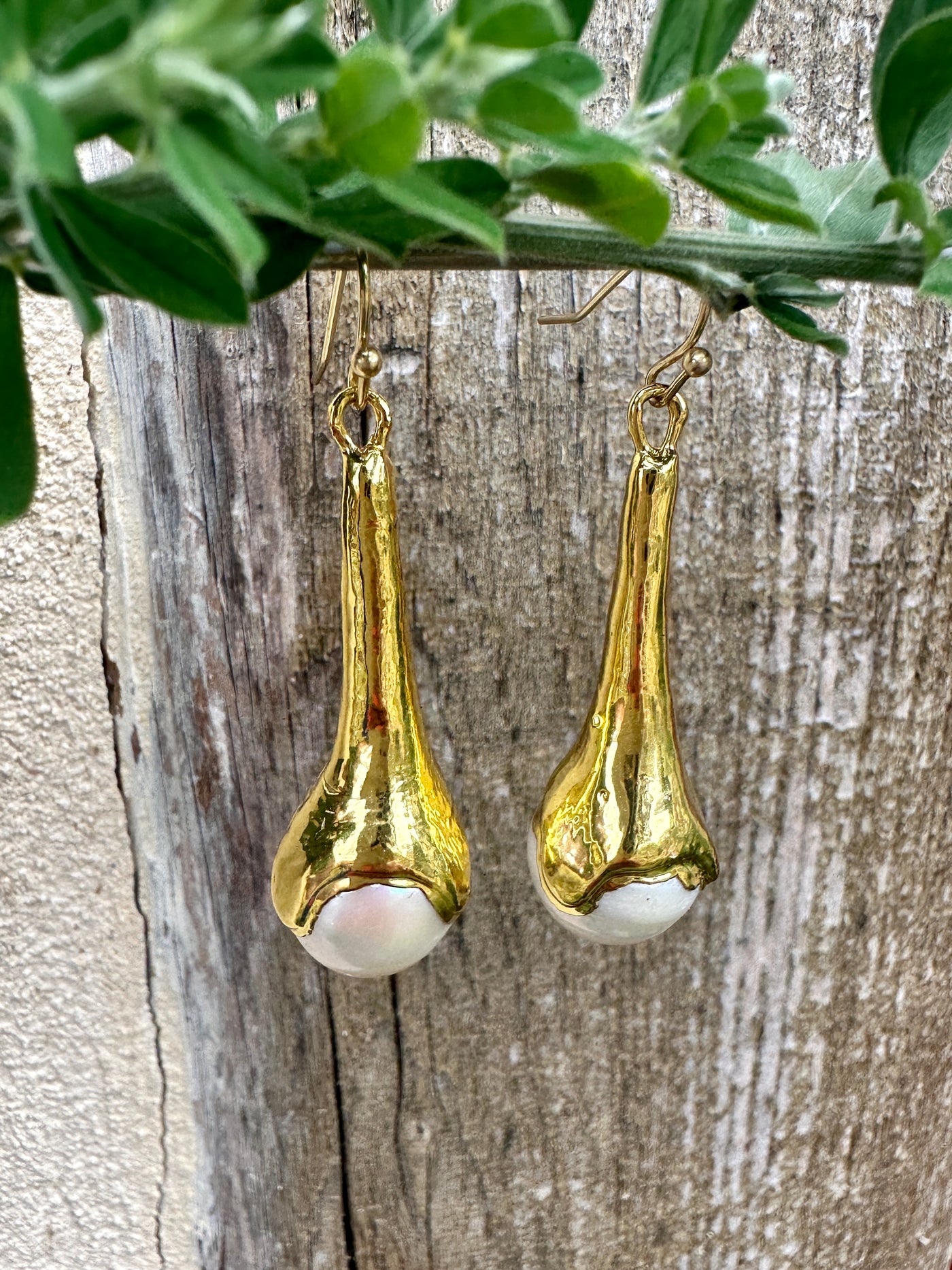 Hebe Pearl Earrings
