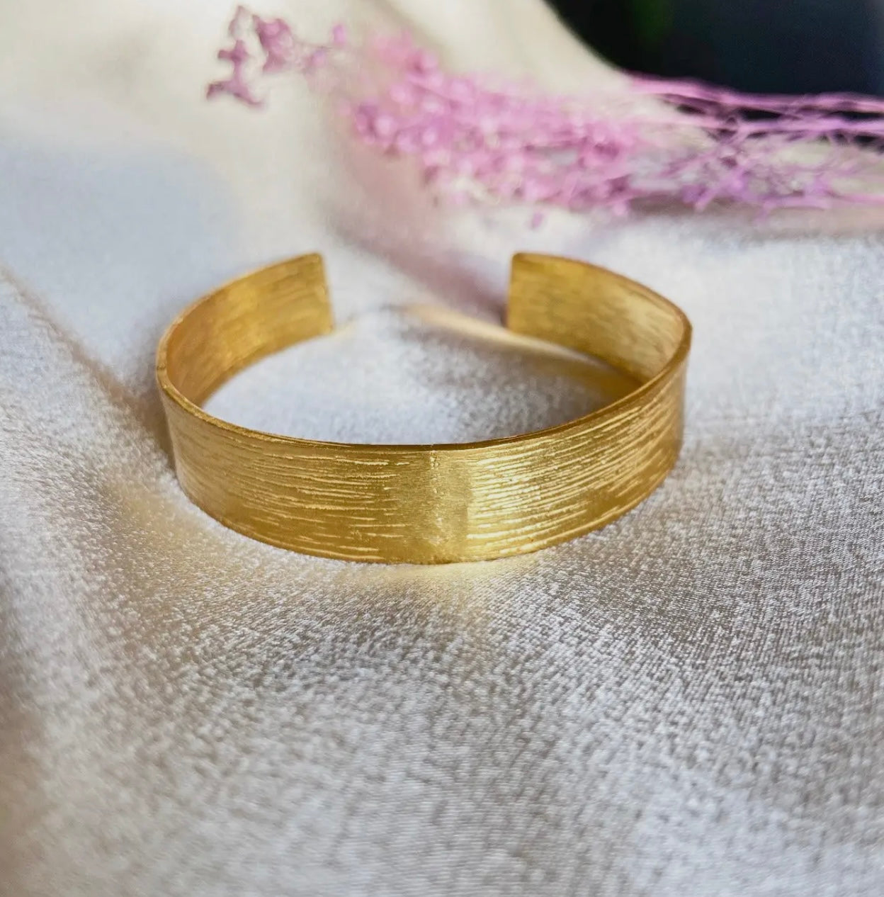 Bea Classic Brushed Gold Bangle